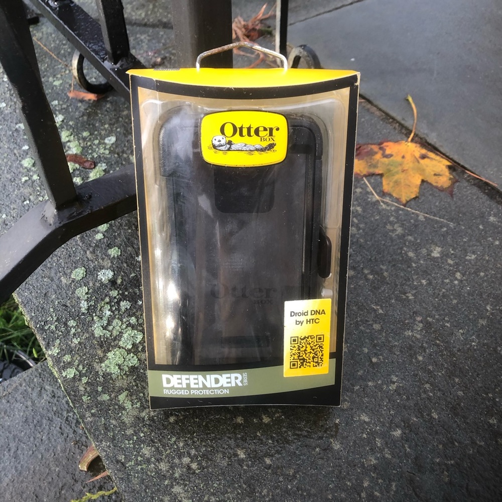 Otterbox defender case for HTC Droid DNA